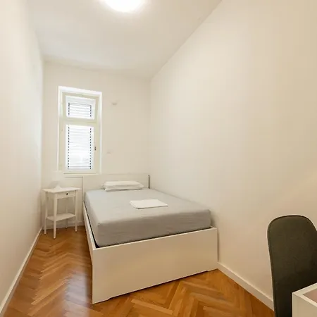 Sunny Bacvice - Spacious & *