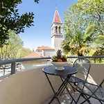 Luxury Escape In - Sea, Sun & Serenity Apartment Split