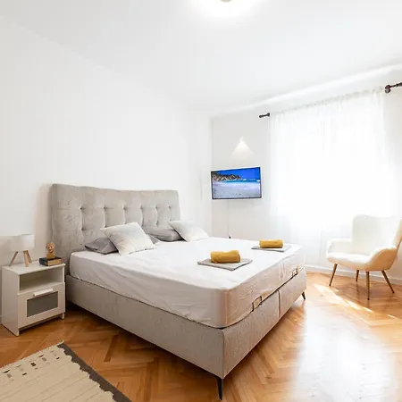 Appartement Luxury Escape In - Sea, Sun & Serenity *