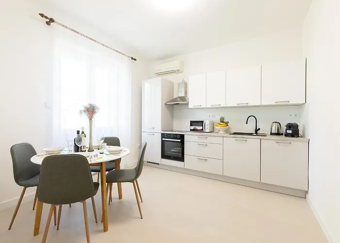 Luxury Escape In - Sea, Sun & Serenity Appartamento *