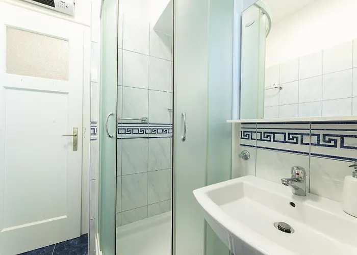 Luxury Escape In - Sea, Sun & Serenity Appartamento Spalato