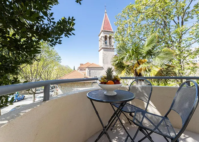 Luxury Escape In - Sea, Sun & Serenity Appartamento Spalato